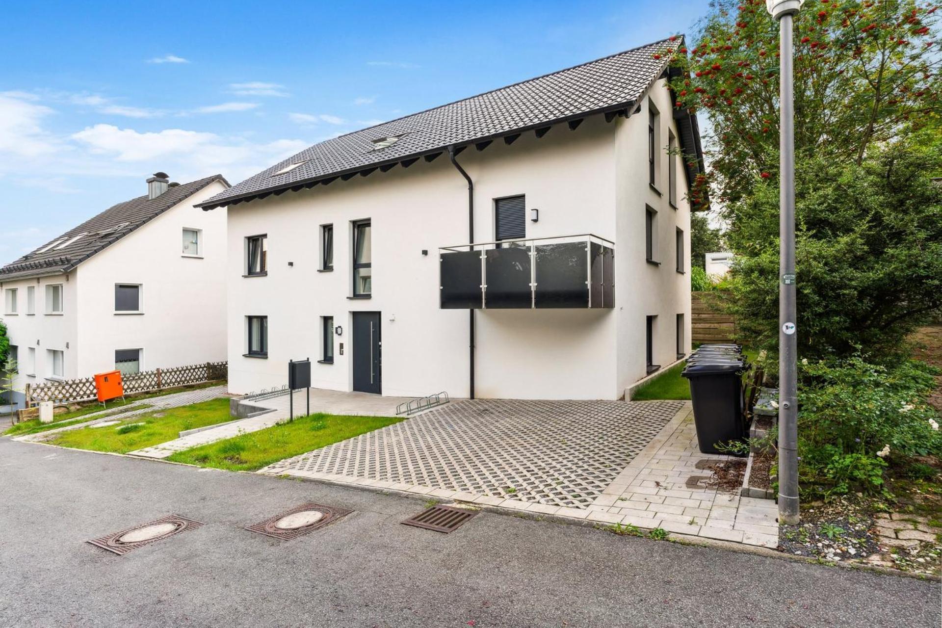 Deluxe Apartment In Bielefeld City Mit Parkplatz Und Terrasse Екстер'єр фото